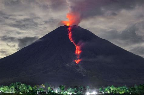 Indonesia volcano eruptions
